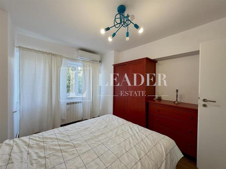 Apartament cu 4 camere decomandat, mobilat în Central