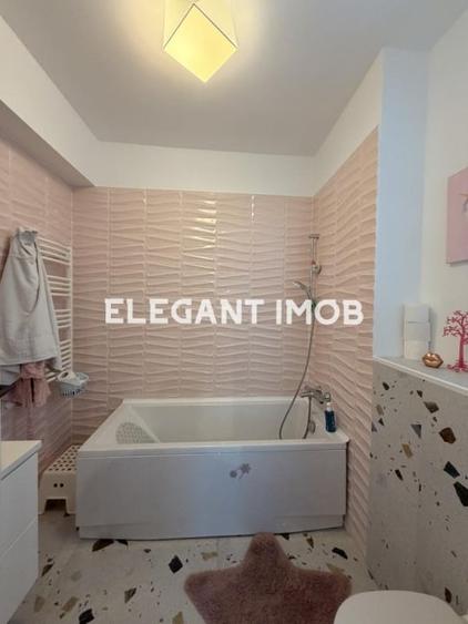 Casă individuală cu 7 camere cu Canalizare în Corbeanca