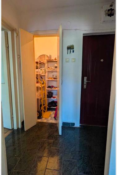 Zona Iuliu Maniu apartament 2 camere etaj intermediar - 5