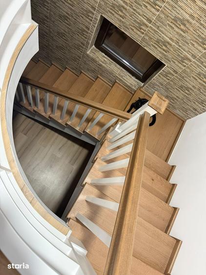 Casă cu 4 camere cu Teren 600 Mp în Glina