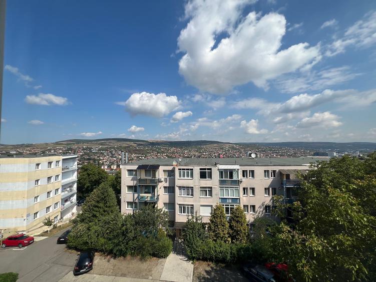 Garsonieră decomandată în Gruia