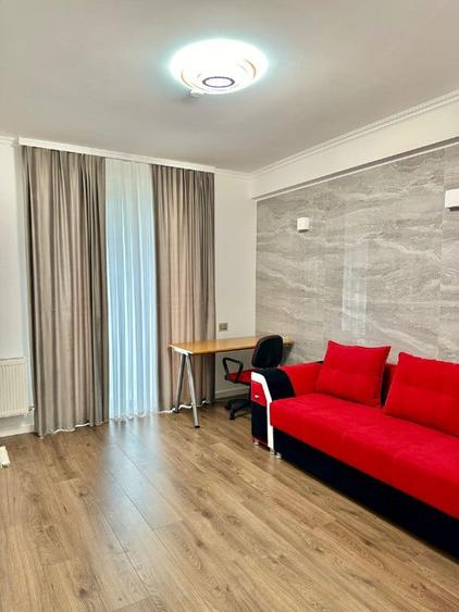 Apartament cu 2 camere decomandat în Apărătorii Patriei