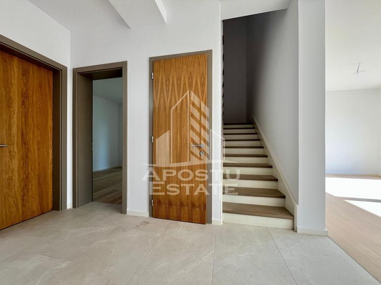 Duplex cu 4 camere cu Canalizare în Dumbrăvița