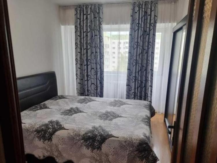 Apartament cu 3 camere, mobilat în Iancului