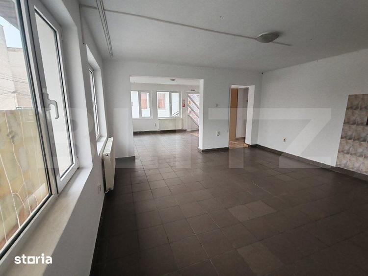 Spațiu comercial, de 100 mp, în Jibou