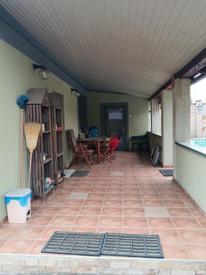 Casă individuală cu 5 camere cu Canalizare în Unirii