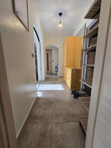 Apartament cu 2 camere decomandat în Tineretului