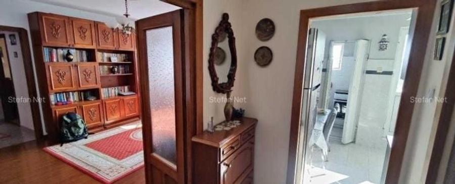 APARTAMENT 3 CAMERE SEMIDECOMANDAT CONFORT MAXIM ZONA CAPITOL - 2