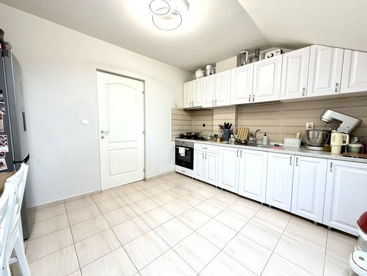 Apartament 2 camere, 58,54 mp utili, bloc cu lift - zona Aradului - 4