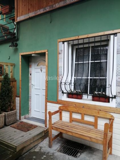 Apartament de închiriat în zonă semicentrală Apartament de închiriat în zonă semicentrală