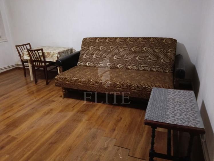 Apartament o camera în zona SEMICENTRALA - 1