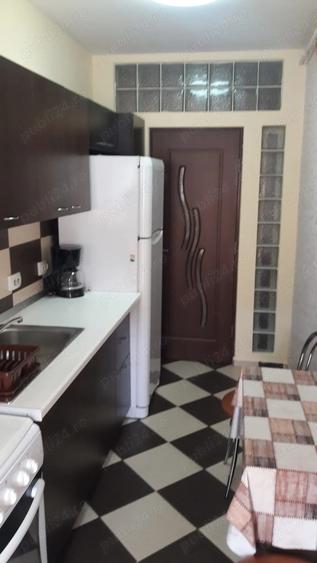 Inchiriez ap. 2cam. - 5