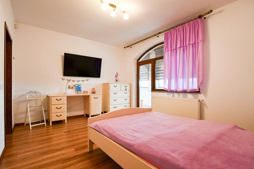 Vila independenta energetic cu teren 427mp pe colt COMISION 0% - 31