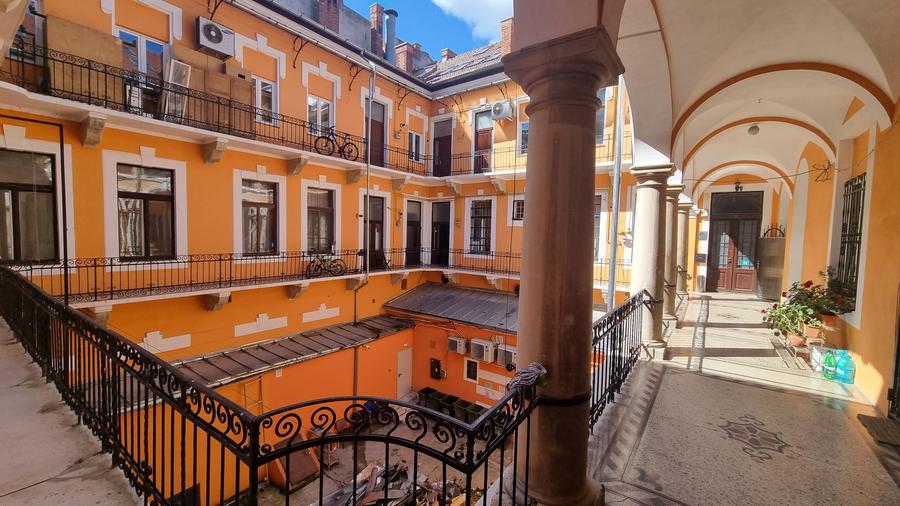 De închiriat spațiu birouri în zonă ultracentrală - 1