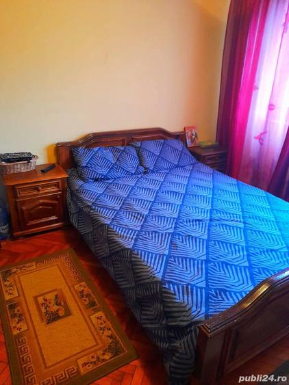 Inchiriez apartament 3 camere Independentei Petrosani ,etaj 1 - 6