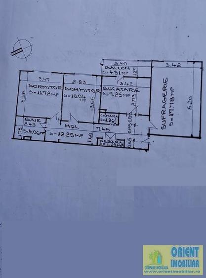 FAR, de vanzare 3 camere, decomandat, etaj 1, gaze - 15