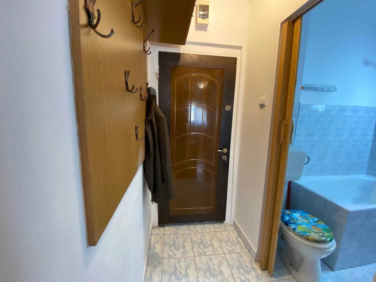 Garsoniera ingrijita zona Soarelui cu chirias, pretabila investitie - 8