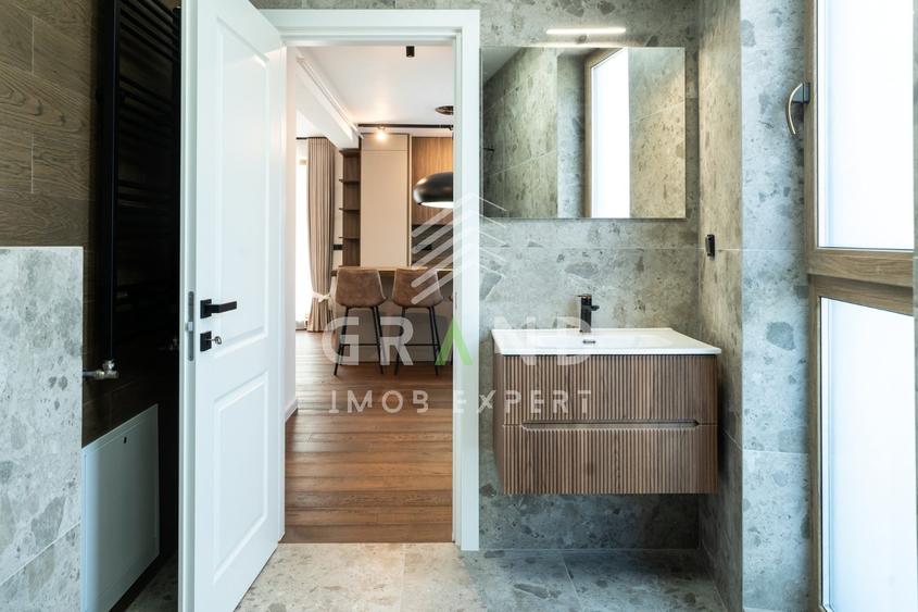 Penthouse cu 3 camere semidecomandat, mobilat în Grigorescu