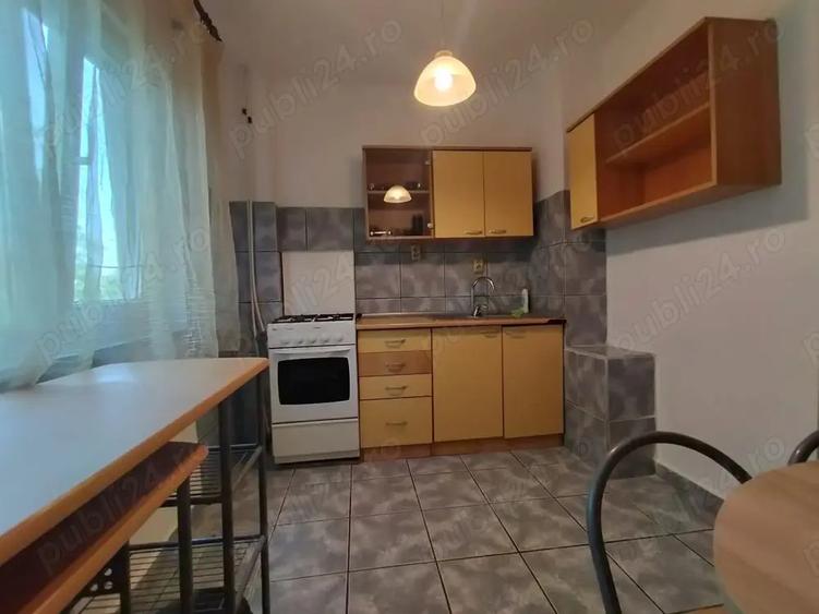 Apartament 2 camere etaj 1 Tr Severin decomandat 70000 euro negociabil - 4