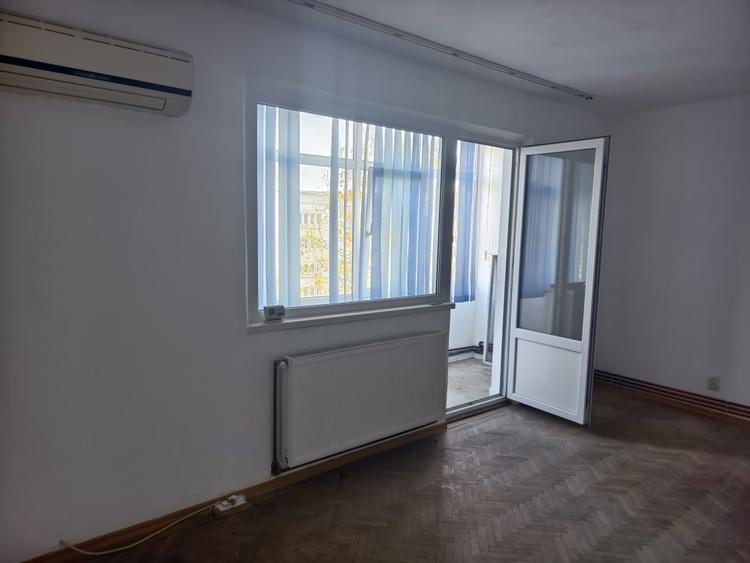 Apartament 3 camere decomandat - 15