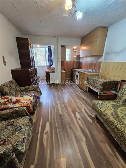 Etaj 1 - Nicolina , garsoniera mobilata, libera