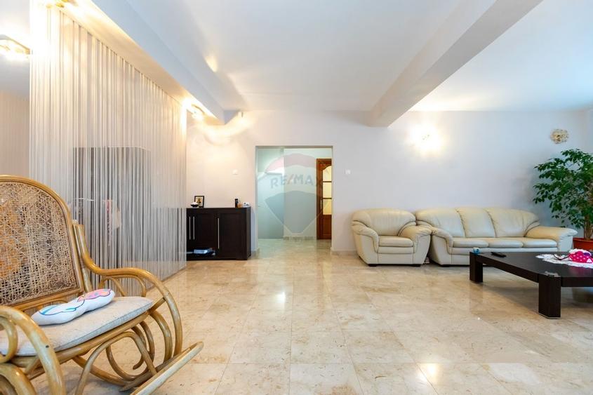 Casa / Vila D+P+1 cu 5 camere de vanzare, strada Slatinei, Luncani - 6