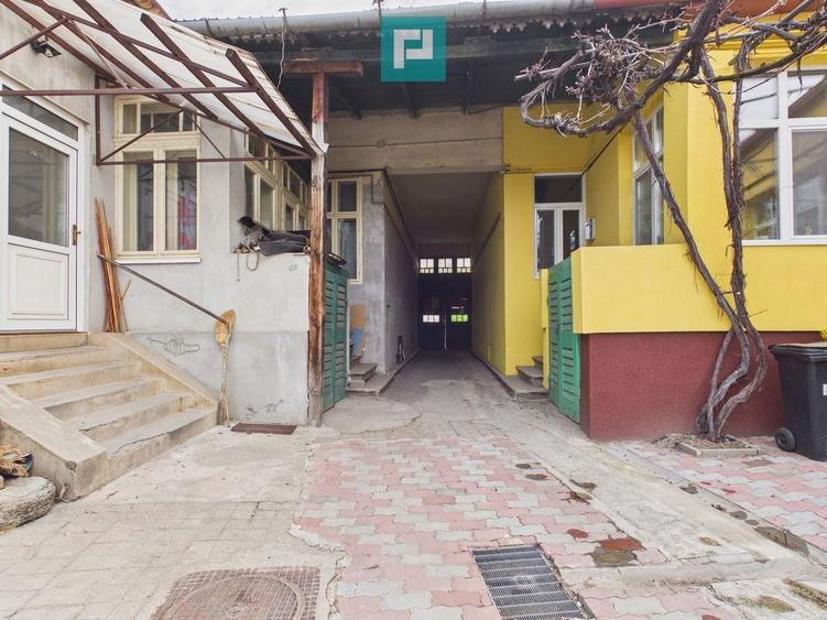 Apartament la curte comună în Aradul Nou - 5