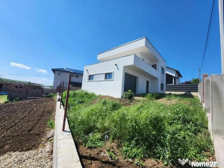 Casa individuala , 4 camere, 3 bai, garaj 26 mp , terasa 40 - 5