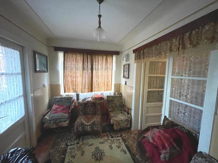 Casă cu teren generos și vedere superbă către munți – Cugir - 4