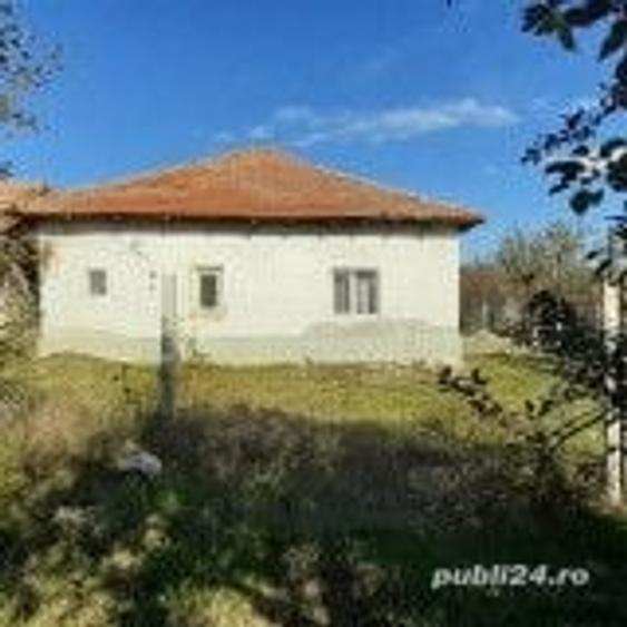 URGENT-Vand gospodarie in localitatea Paduretu, ora? Babeni Valcea - 9