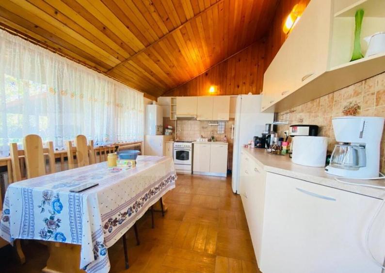 Casa superba Valenii de Munte , Teren Generos 2031 mp ! - 13