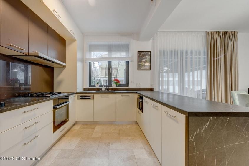 Vila Pipera in proximitate Porsche Nord-Campul Pipera - Pipera pod - 3