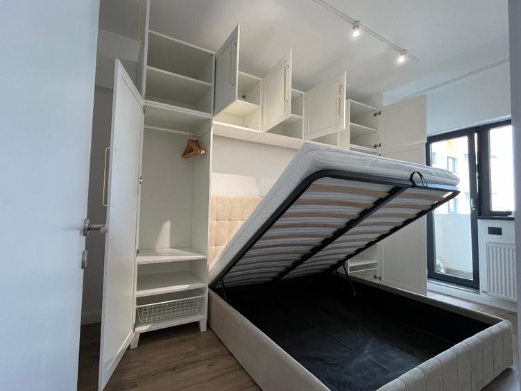 Proprietar vand studio 2 camere metrou Petrache Poenaru- gata de mutare - 7