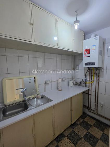 Garsonieră nemobilată – Metrou Drumul Taberei, Plazza Mall, Piața Moghioroș