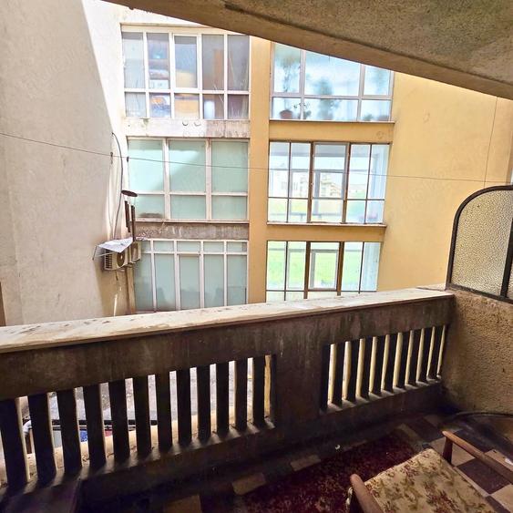 Apartament cu 2 camere decomandat în Sala Palatului