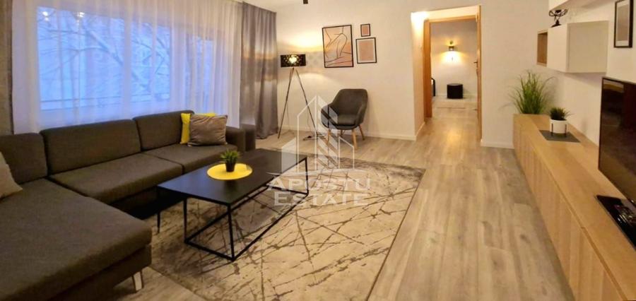 Apartament 3 camere, zona Miorita - 1