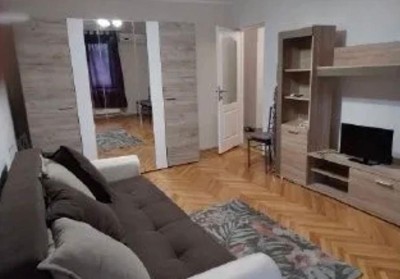 Inchiriez apartament 2 camerele ,Mazepa 2 etaj 1 - 4