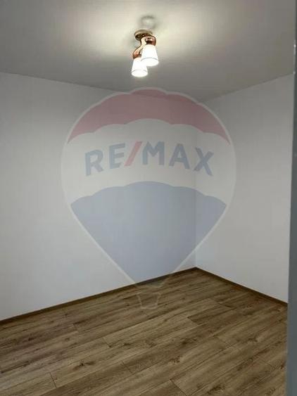 Apartament cu 2 camere de inchiriat in zona Craiovita Noua - 3