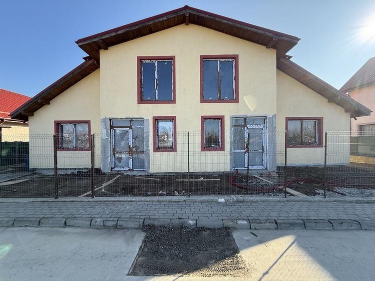 Casă cu 4 camere în Vidra