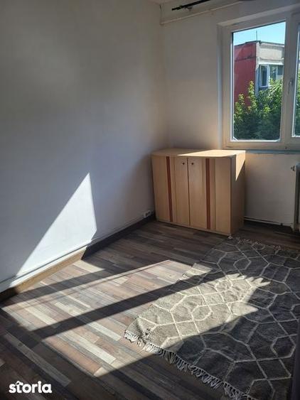 Vand camera transformata in garsoniers - 3