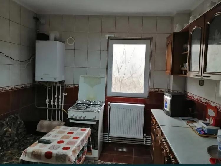 Apartament 4 camere decomandat – Piața Tomis 3 - 6