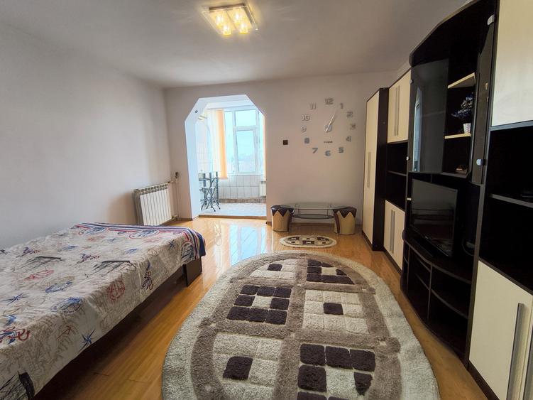 FAR GARSONIERA DECOMANDATA, MOBILATA, LIBERA 32 MP PRET 52900 EURO - 1