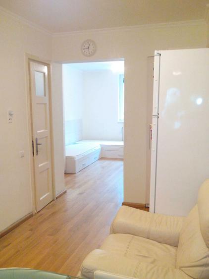 inchiriez garsoniera dubla cocheta Ploiesti -gara de sud 350E - 2