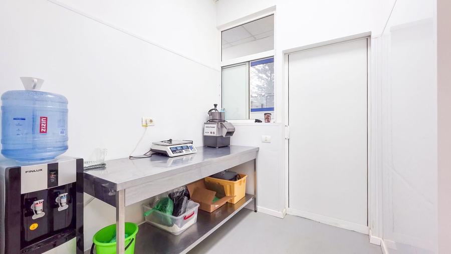 Spațiu industrial–afacere catering la cheie, teren&hală 750 mp S+P+1E - 10
