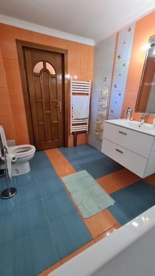 Apartament 4 camere spatios , zona Trocadero - 12