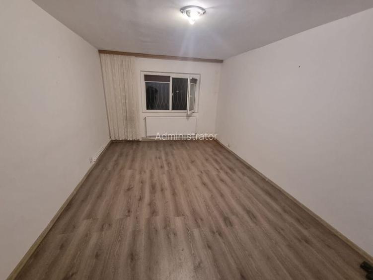 Faleza nord-apartament 2 camere decomandat cu gaze