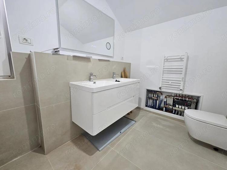 Despartit prin casa scarii! Zona buna! Asfalt! Toate utilitatile! - 6