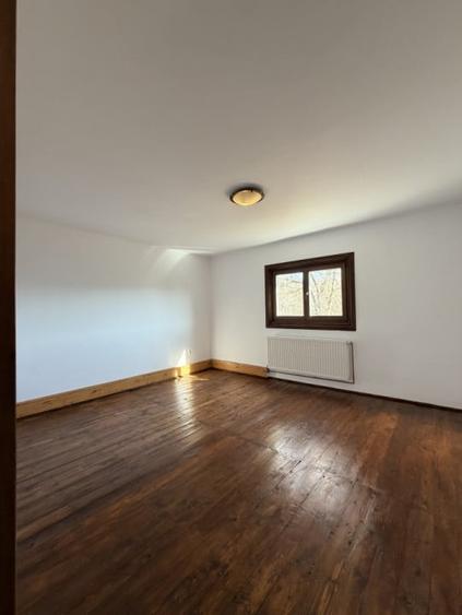 Refugiu Exclusivist Prahova Casa cu 5.2 ha, Panoramă Pârâu și Potențial Turistic - 27