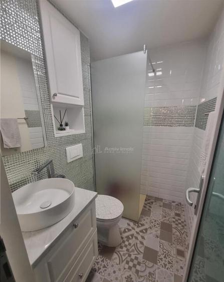 Apartament 3 cam et 2 decomandat renovat zona Colfescu - 9