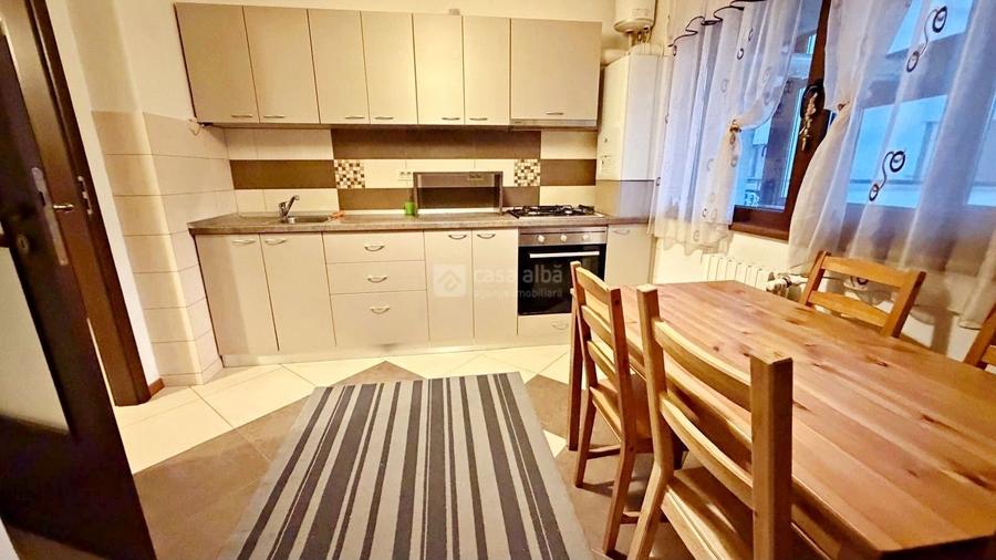 Centru - Iasicon Towers, 4 camere mobilat & utilat, parcare supraterana inclusa - 1